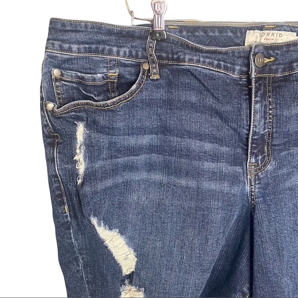 Torrid High Rise Distressed Stretch Denim Midi Shorts 26 - Picture 3 of 9